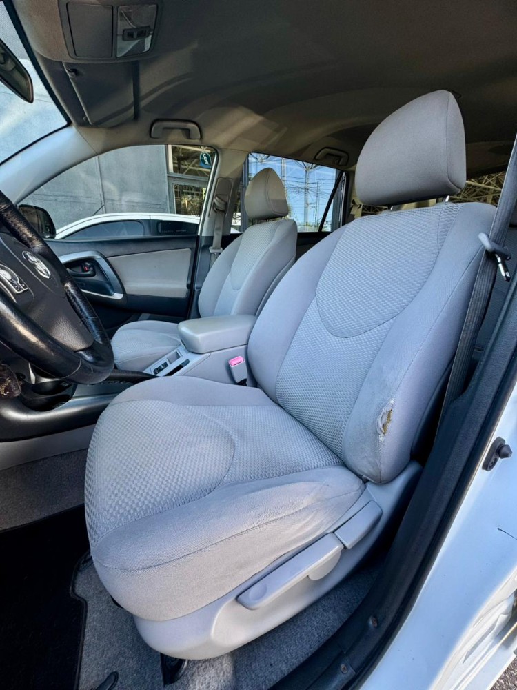 Toyota RAV4 SR5 — foto 14